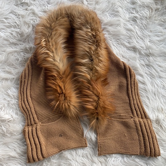 Authentic Gucci Wool & Fox Fur Shawl